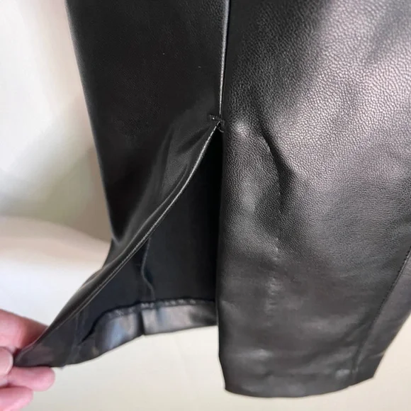 Abercrombie & Fitch The Skinny Ultra High Rise Black Vegan Leather Pants 8/29L - Picture 13 of 14